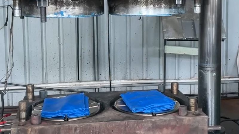 五金模具：揭秘十大知名厂家背后的技术与实力
