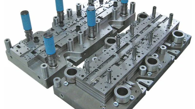 大型吹塑模具：揭秘其制造工艺与关键因素**